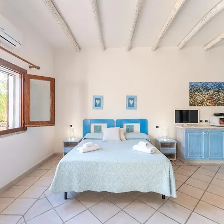 Chic Antonina T6 2 Bedroomapartment Sleeps 6 Marinella (Sardinia)