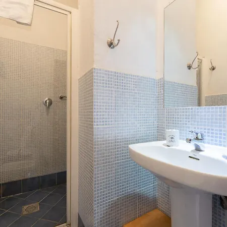 Chic Antonina T6 2 Bedroomapartment Sleeps 6 马里内拉