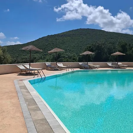 Chic Antonina T6 2 Bedroomapartment Sleeps 6 Appartement Marinella (Sardinia)